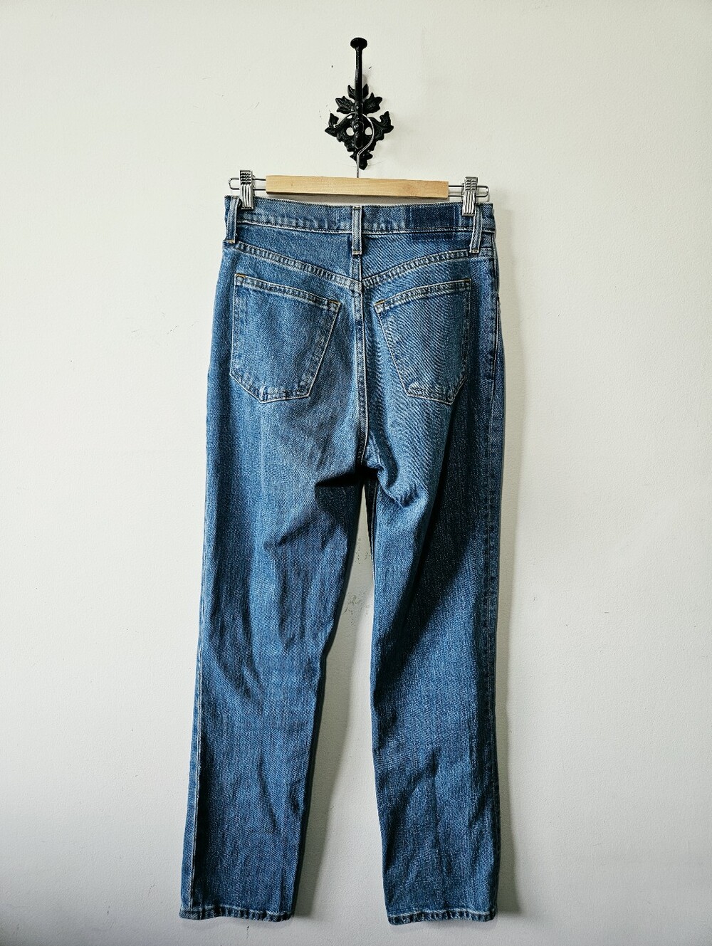 Abercrombie & Fitch 90's Straight Ultra High Rise Jeans Size 26 Medium Wash - Picture 3 of 7